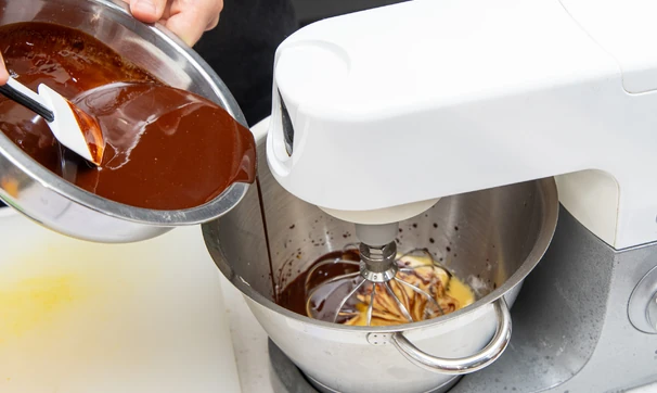 Торт Капрезе без муки, шаг 3/9