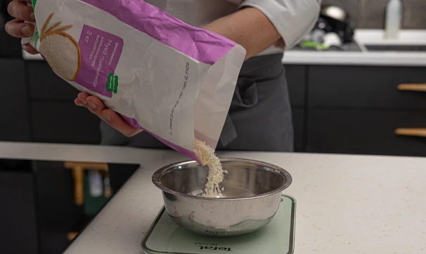 Шоколадные капкейки с меренгой, шаг 3/9