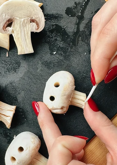 Мы рискнули и сделали «жуткую» пиццу из TikTok. И вот что из этого вышло