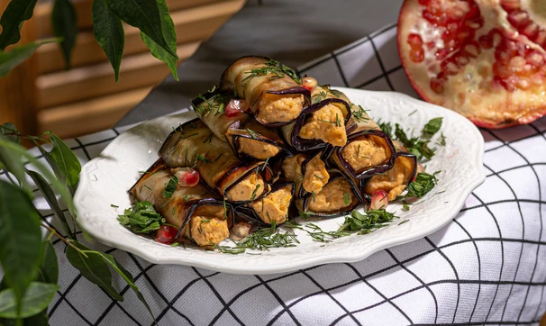 Рулетики из баклажанов с хумусом, шаг 5/5