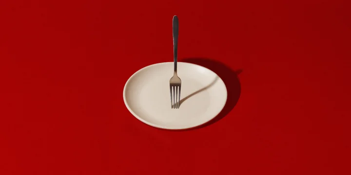 Сухое голодание: для чего люди отказываются от еды и воды