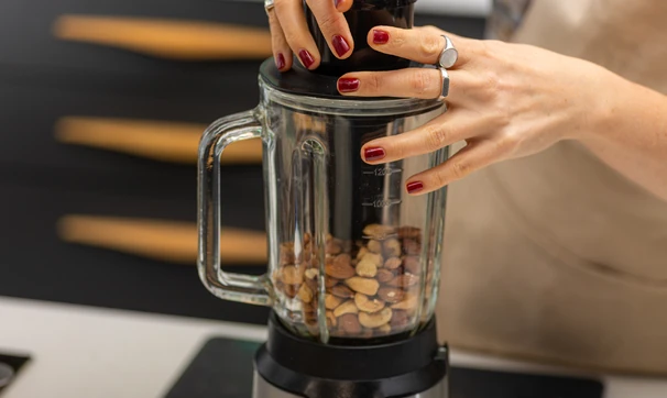 Веганский тарт с карамелью и шоколадом, шаг 5/10