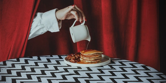 Кофепитие в Чёрном вигваме: как устроить вечеринку в стиле Твин Пикс