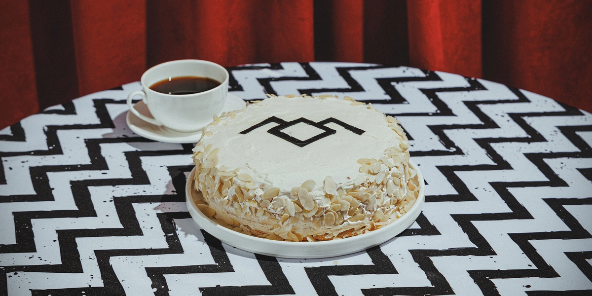 Кофепитие в Чёрном вигваме: как устроить вечеринку в стиле Твин Пикс