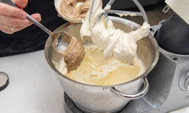 Эстерхази, шаг 7/11