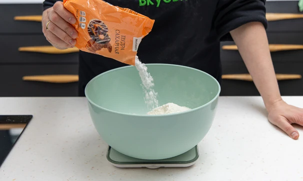 Вишнёвый пирог, шаг 1/10