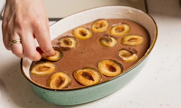 Клафути со сливами, шаг 6/8