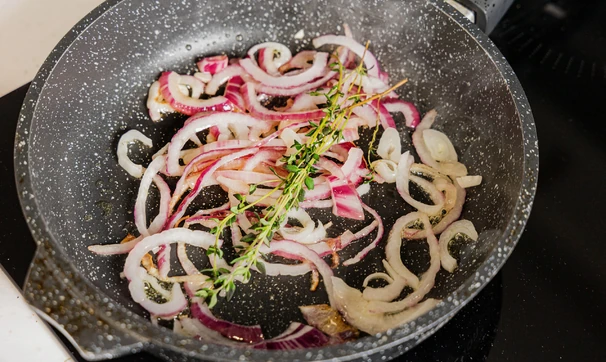 Слойки с козьим сыром и сливами, шаг 6/13