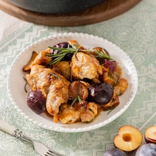 Кролик со сливами