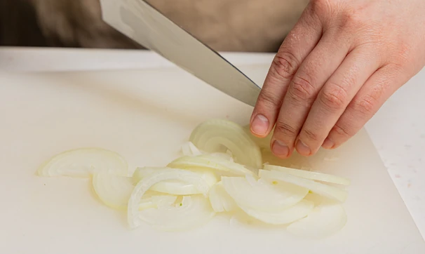 Кролик со сливами, шаг 5/9