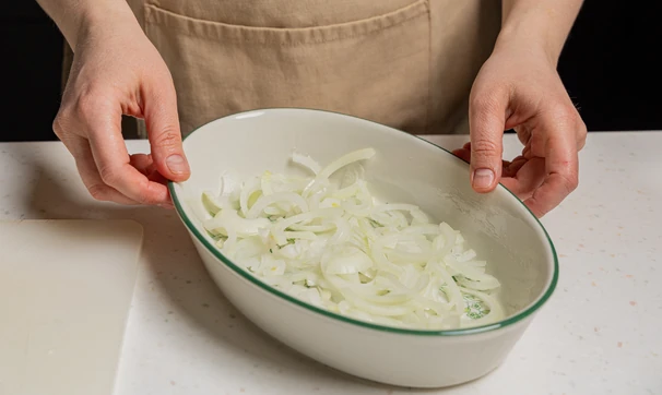 Курица со сливами в духовке, шаг 3/11