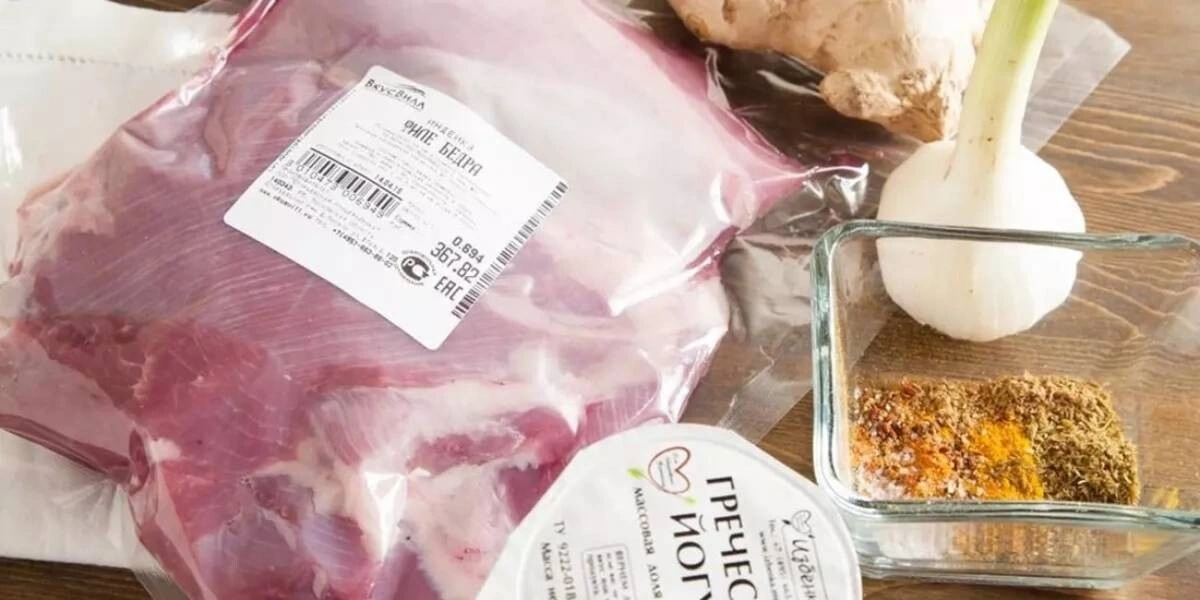 Шашлык из&nbsp;индейки: маринад на&nbsp;кефире, с&nbsp;соевым соусом и&nbsp;кофе