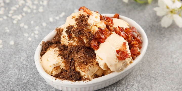 Домашнее мороженое: рецепты из&nbsp;сливок, молока, сырные и&nbsp;с&nbsp;необычным топпингом