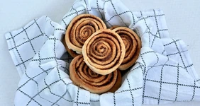 Булочки с&nbsp;корицей