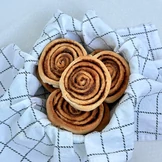 Булочки с&nbsp;корицей