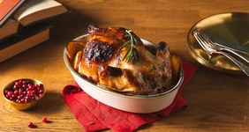 Рождественская курица с&nbsp;клюквой и&nbsp;апельсинами