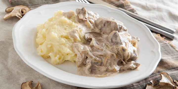 С макарошками и&nbsp;с&nbsp;пюрешкой: 10 рецептов для&nbsp;семейного обеда