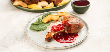 Готовим в&nbsp;духовке: 17 рецептов в&nbsp;горшочках и&nbsp;без