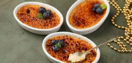 Что подают в&nbsp;кокотнице и&nbsp;зачем нужен клош: 10 странных предметов на&nbsp;кухне