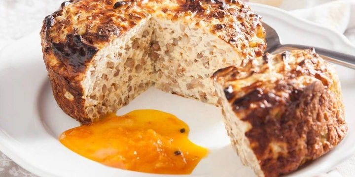 От горячего до&nbsp;десерта: 10 рецептов из&nbsp;творога, которые не займут много времени