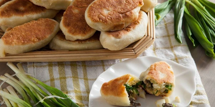 От горячего до&nbsp;десерта: 10 рецептов из&nbsp;творога, которые не займут много времени