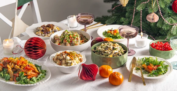 Простые и&nbsp;вкусные салаты с&nbsp;курицей: 10 лучших рецептов