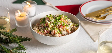 Простые и&nbsp;вкусные салаты с&nbsp;курицей: 10 лучших рецептов