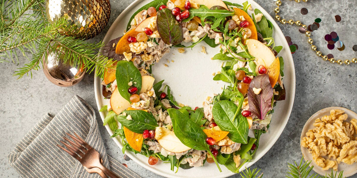 Простые и&nbsp;вкусные салаты с&nbsp;курицей: 10 лучших рецептов