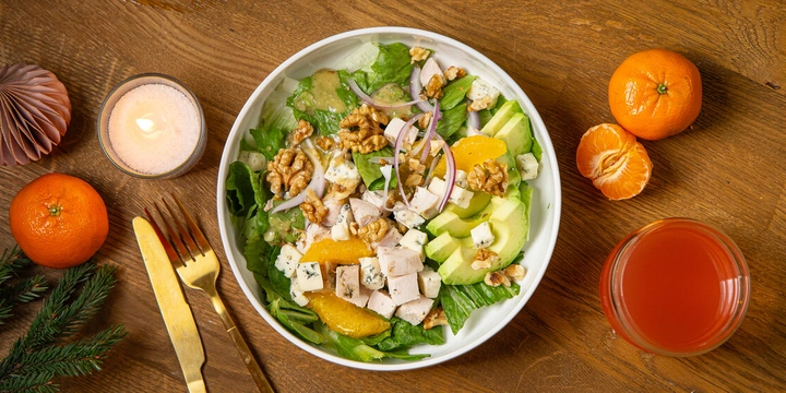 Простые и&nbsp;вкусные салаты с&nbsp;курицей: 10 лучших рецептов