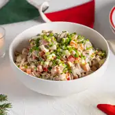 Салат с&nbsp;копчёной курицей и&nbsp;шампиньонами