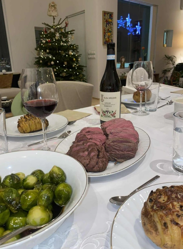 Что едят на&nbsp;Новый год в&nbsp;разных странах — разбор киношных стереотипов