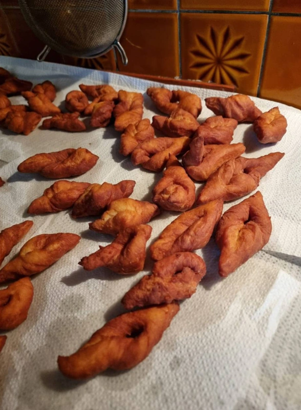 Что едят на&nbsp;Новый год в&nbsp;разных странах — разбор киношных стереотипов