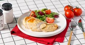 Куриная грудка с&nbsp;лимоном и&nbsp;чесноком