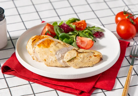 Рецепт «Куриная грудка с&nbsp;лимоном и&nbsp;чесноком»