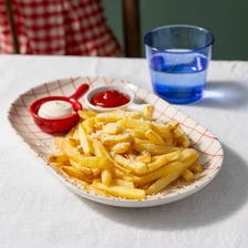 Картофель фри с&nbsp;пармезаном