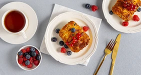 Творожная запеканка с&nbsp;изюмом в&nbsp;аэрогриле