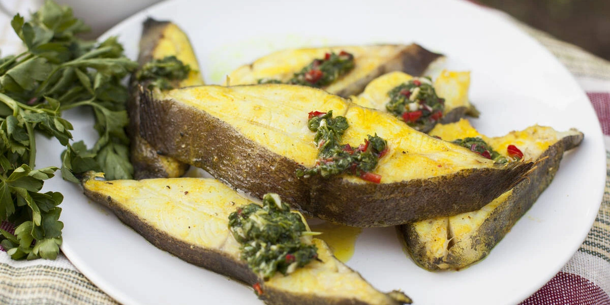 Рыба на&nbsp;мангале: какую выбрать, как замариновать и&nbsp;6 рецептов для&nbsp;гриля