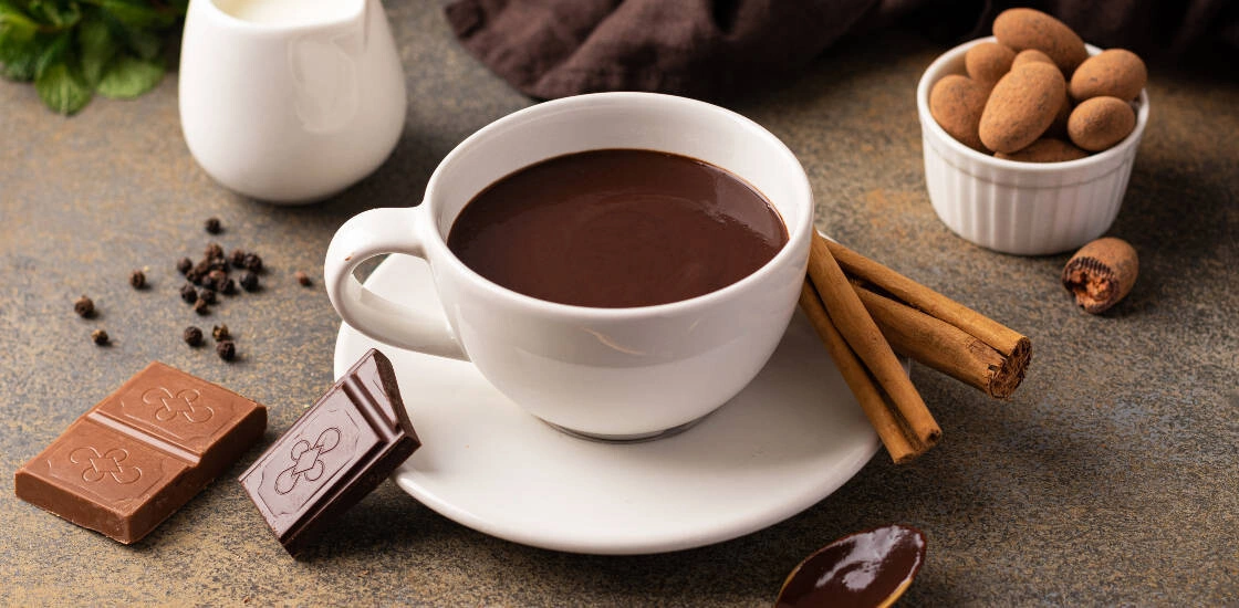 От глинтвейна до&nbsp;тыквенного латте: рецепты согревающих напитков