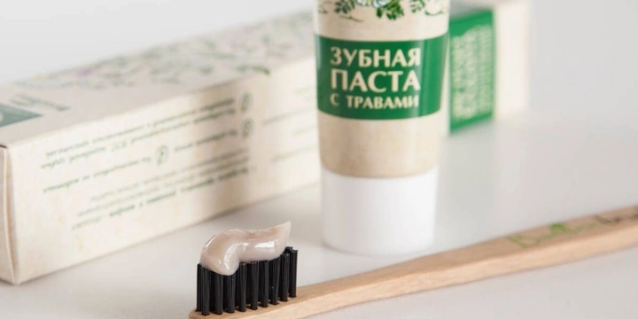 Гигиена полости рта: как выбрать зубную пасту для&nbsp;взрослых и&nbsp;детей