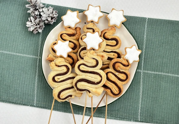 Рецепт «Ёлочки из&nbsp;слоёного теста »