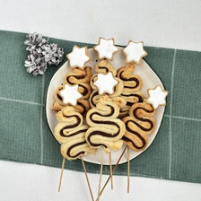 Ёлочки из&nbsp;слоёного теста 