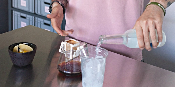 Популярный летний напиток: кофе с&nbsp;тоником