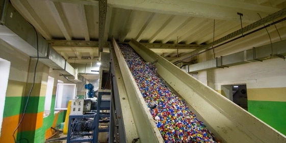 Вторая жизнь вторсырья: как перерабатывают крышечки и&nbsp;пакеты