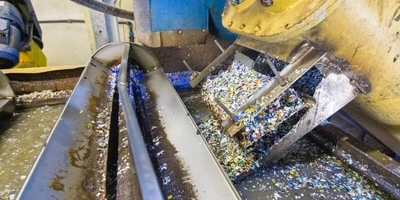 Вторая жизнь вторсырья: как перерабатывают крышечки и&nbsp;пакеты