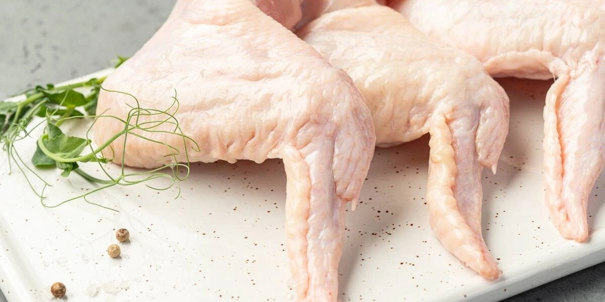 Как выбрать свежее мясо: определяем на&nbsp;цвет, запах и&nbsp;упругость