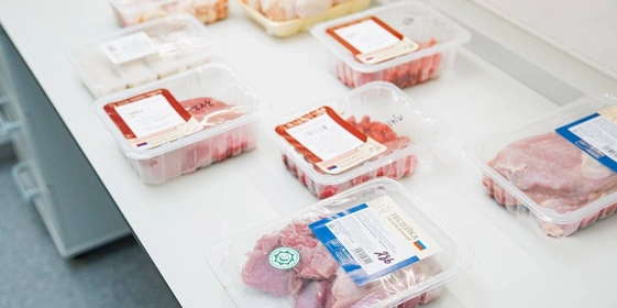 Как выбрать свежее мясо: определяем на&nbsp;цвет, запах и&nbsp;упругость