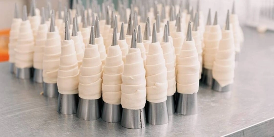 Все десерты из&nbsp;слоёного теста готовятся на&nbsp;сливочном масле. Благодаря&nbsp;этому они получаются нежными с&nbsp;характерным сливочным ароматом