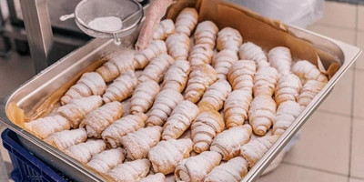 Последние штрихи — и&nbsp;воздушное пирожное, любимое с&nbsp;детства, готово