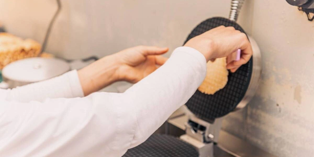 Состав трубочек максимально прост и&nbsp;состоит из&nbsp;4 ингредиентов: муки, яиц, сахара и&nbsp;сливочного масла