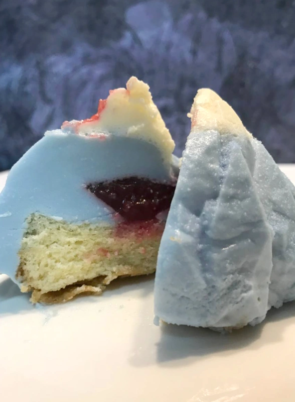 Пробуем сами: та самая «Дофаминовая гора», апельсиновый квас и&nbsp;ещё 5 новинок